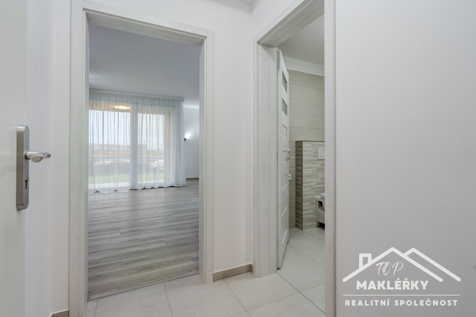 Pronájem bytu 1+kk 30 m² - foto 9