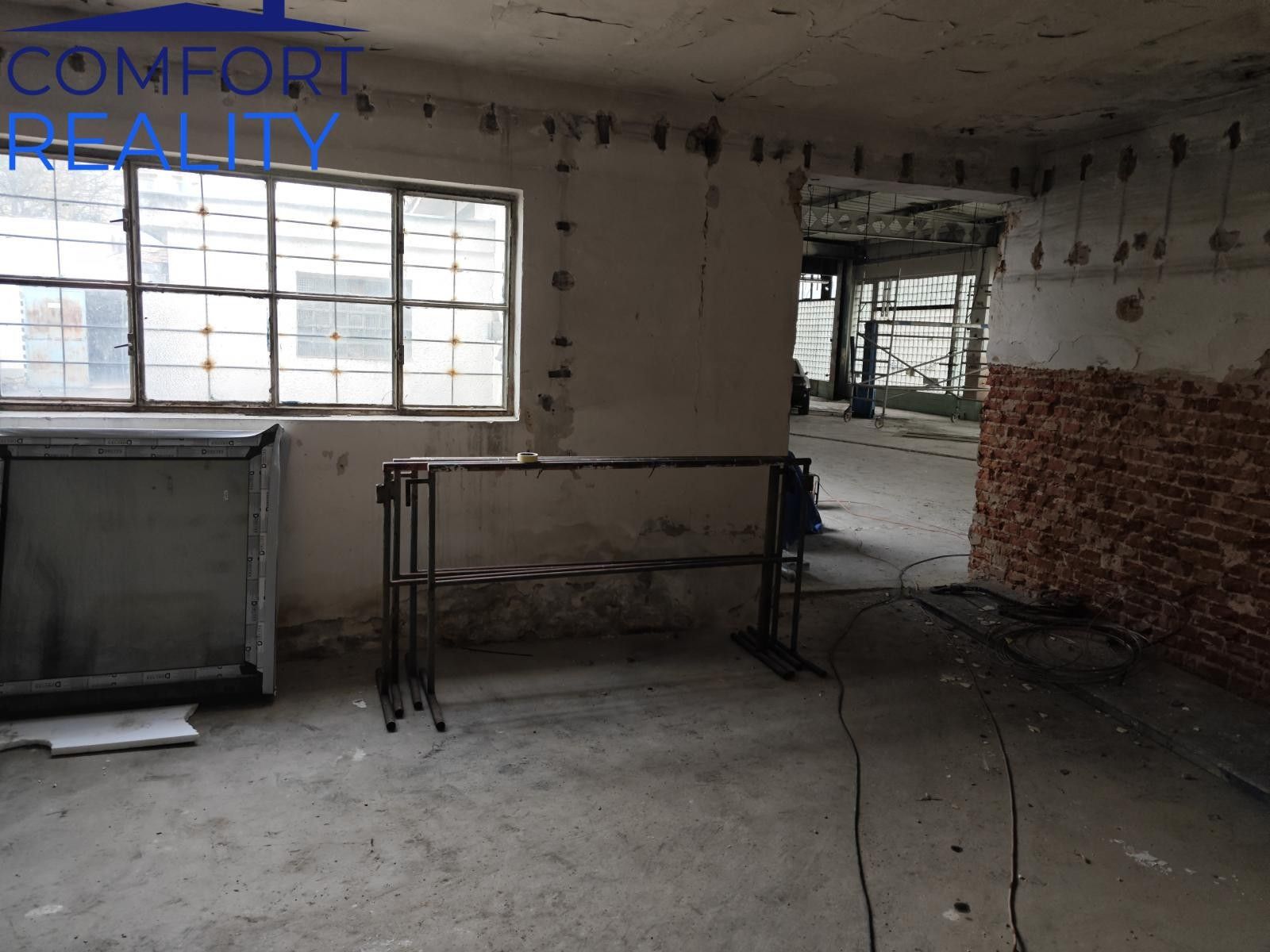 Pronájem komerčního prostoru 100 m² - foto 8