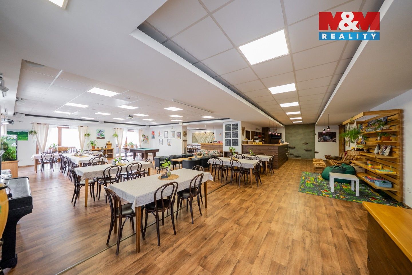 Prodej komerčního prostoru 533 m² - foto 3