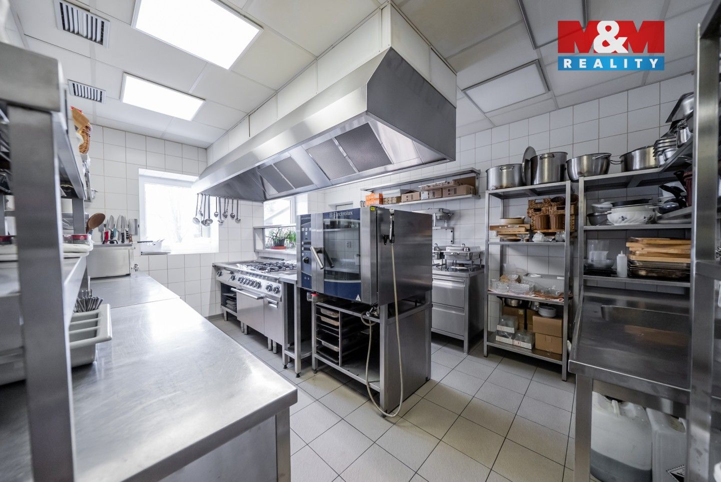 Prodej komerčního prostoru 533 m² - foto 9