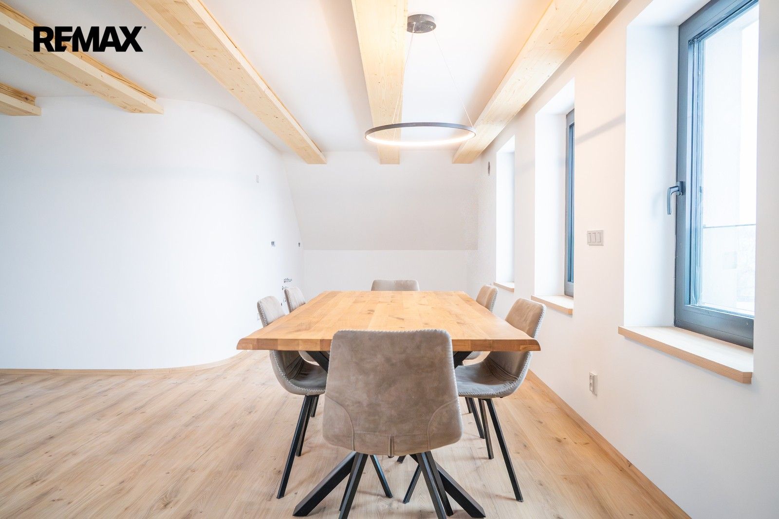 Prodej bytu 4+1 130 m² - foto 3