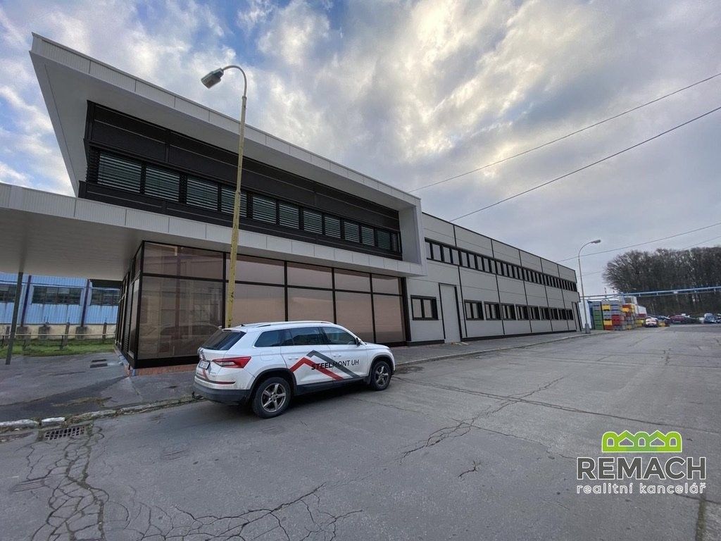 Pronájem komerčního prostoru 500 m² - foto 2