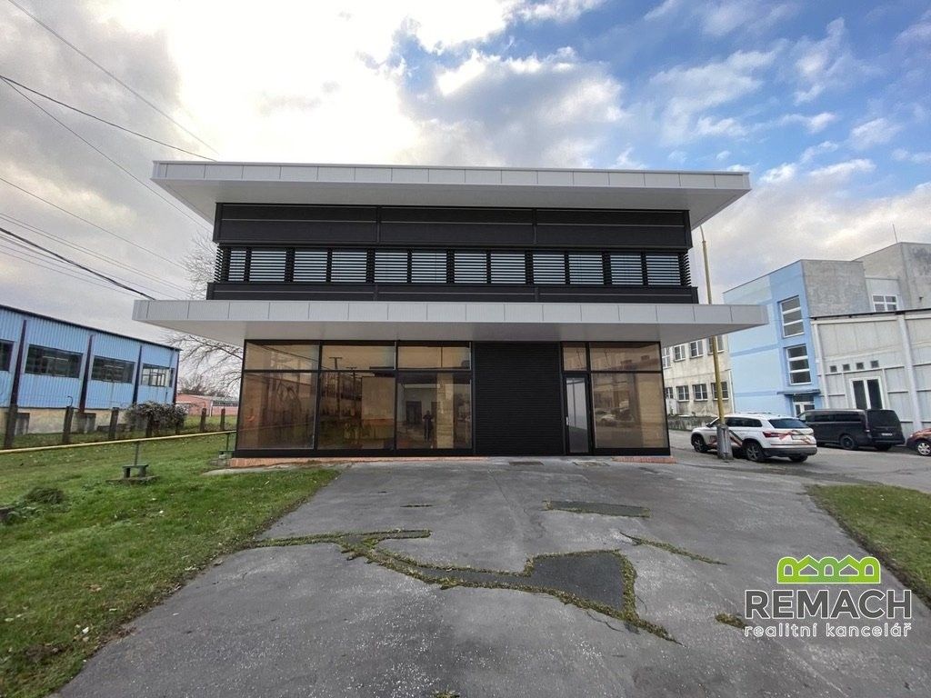 Pronájem komerčního prostoru 500 m² - foto 1