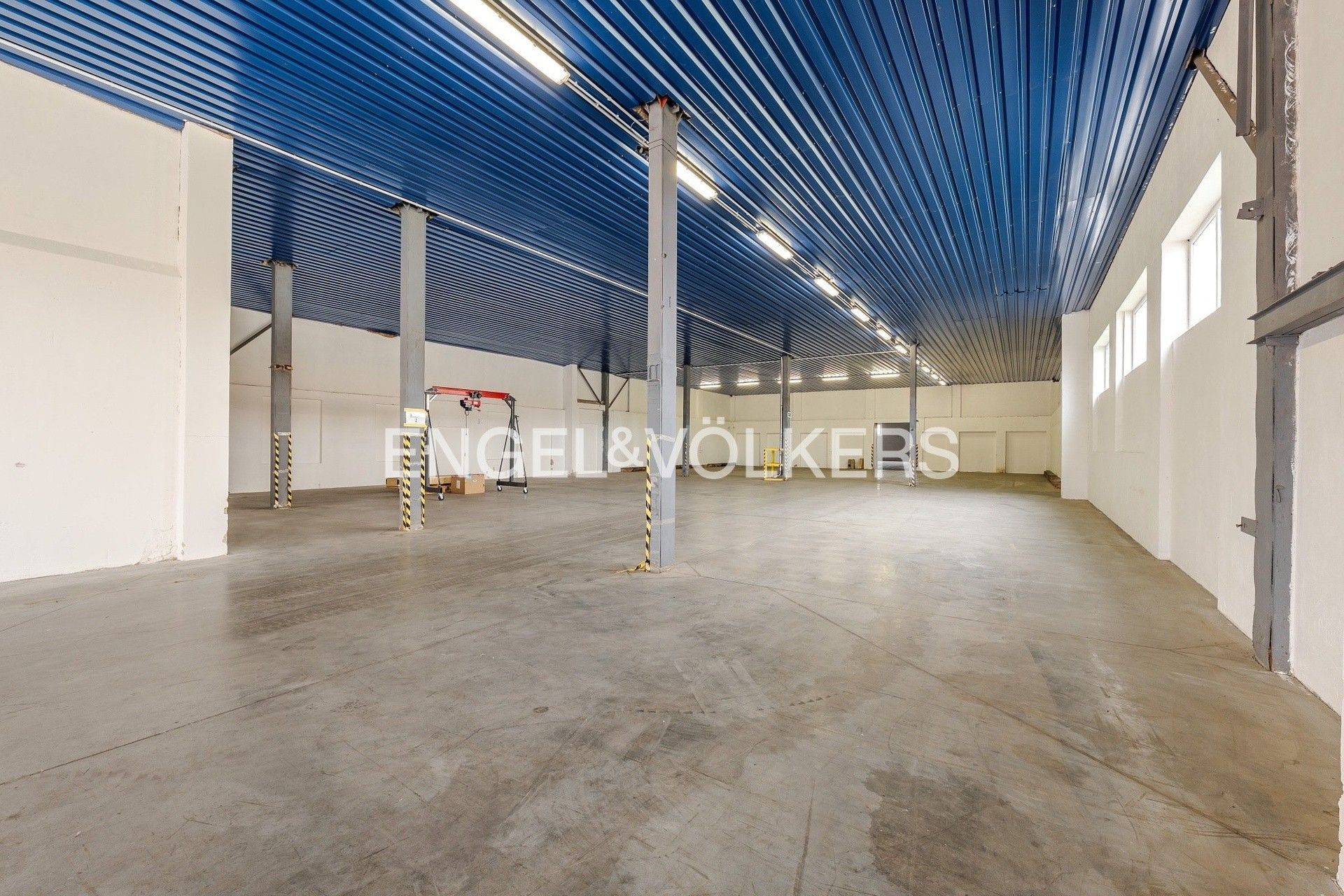 Pronájem komerčního prostoru 1321 m² - foto 6