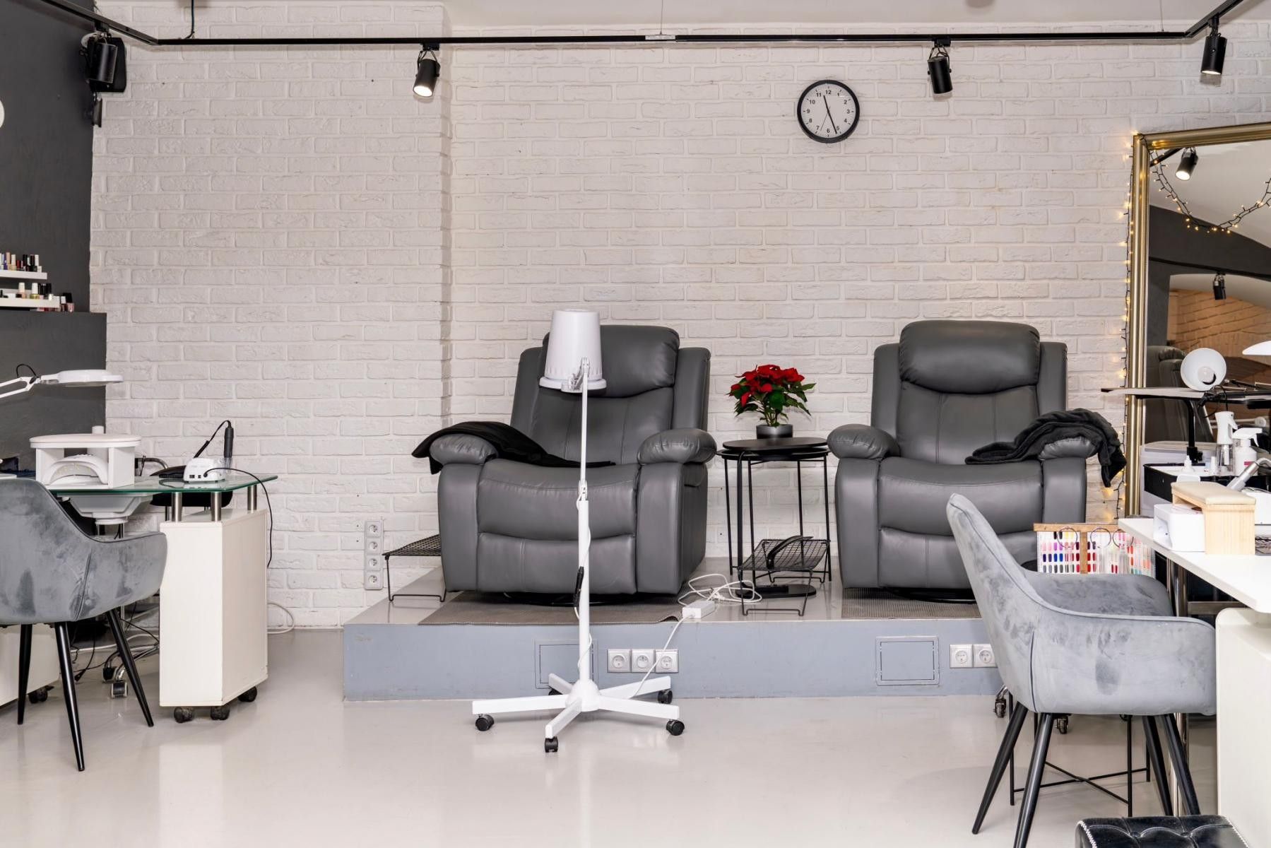 Pronájem komerčního prostoru 136 m² - foto 3