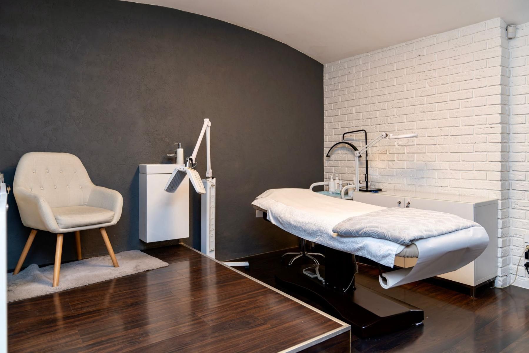 Pronájem komerčního prostoru 136 m² - foto 9