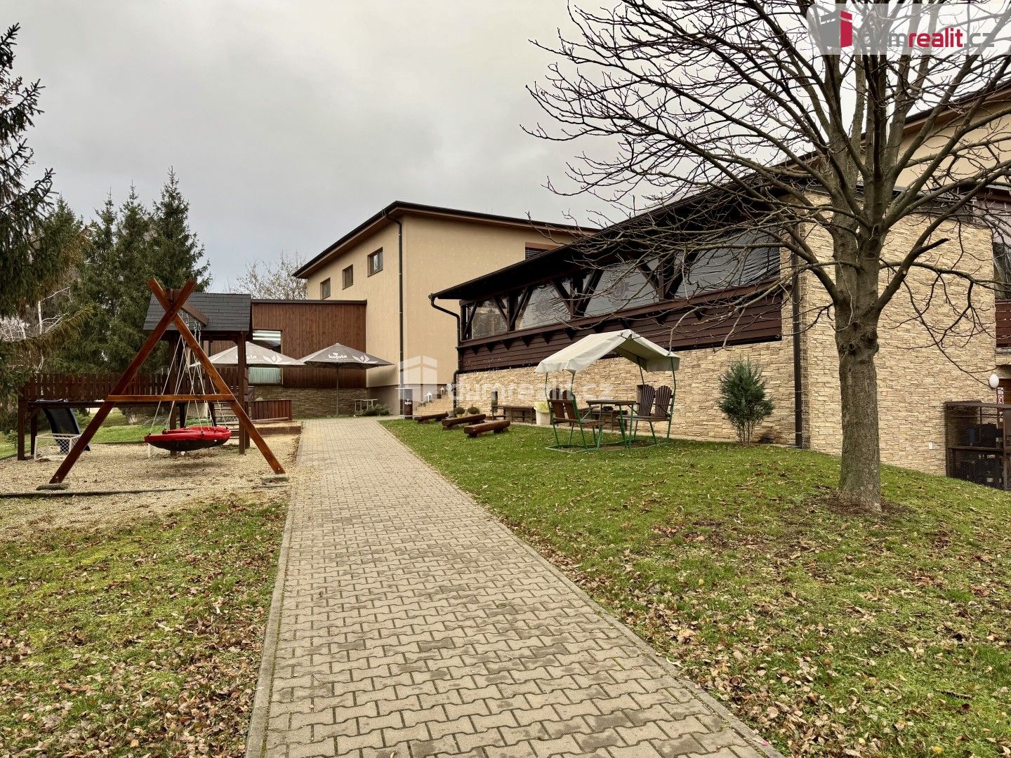 Pronájem komerčního prostoru 908 m² - foto 5