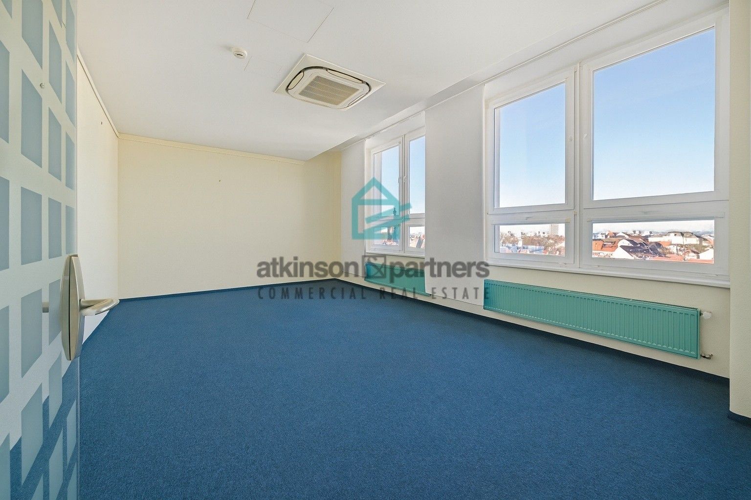 Pronájem komerčního prostoru 3500 m² - foto 9