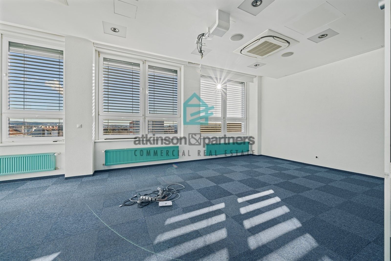 Pronájem komerčního prostoru 3500 m² - foto 15