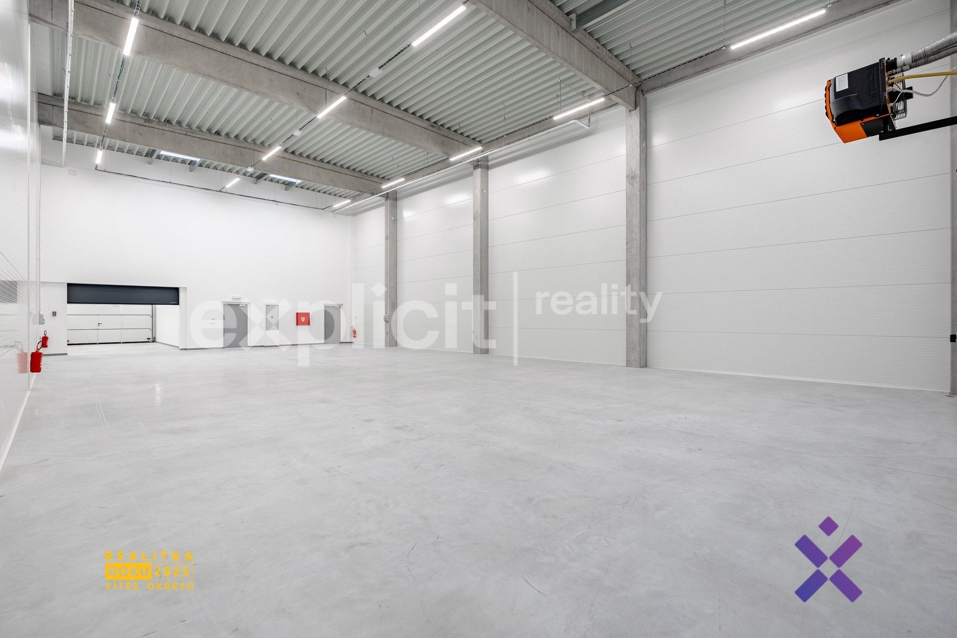 Pronájem komerčního prostoru 444 m² - foto 1