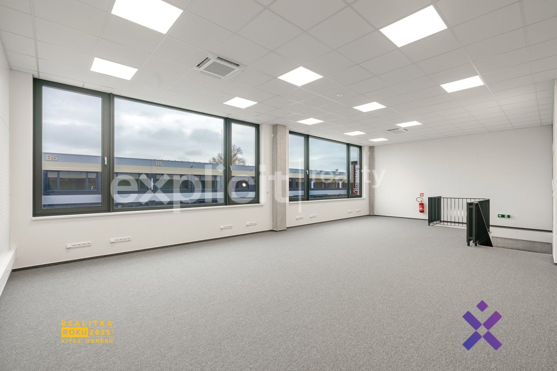 Pronájem komerčního prostoru 444 m² - foto 3