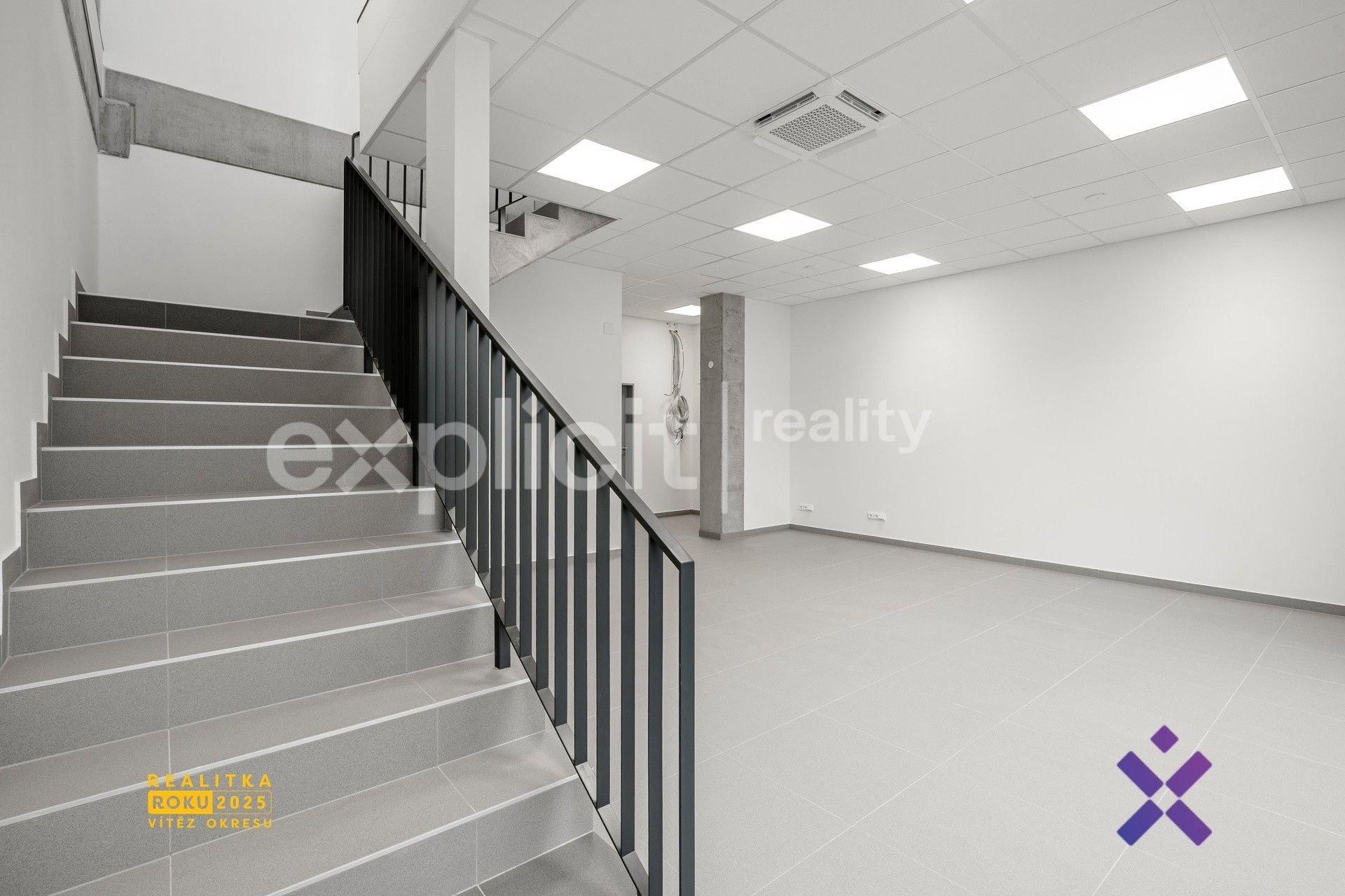 Pronájem komerčního prostoru 444 m² - foto 10
