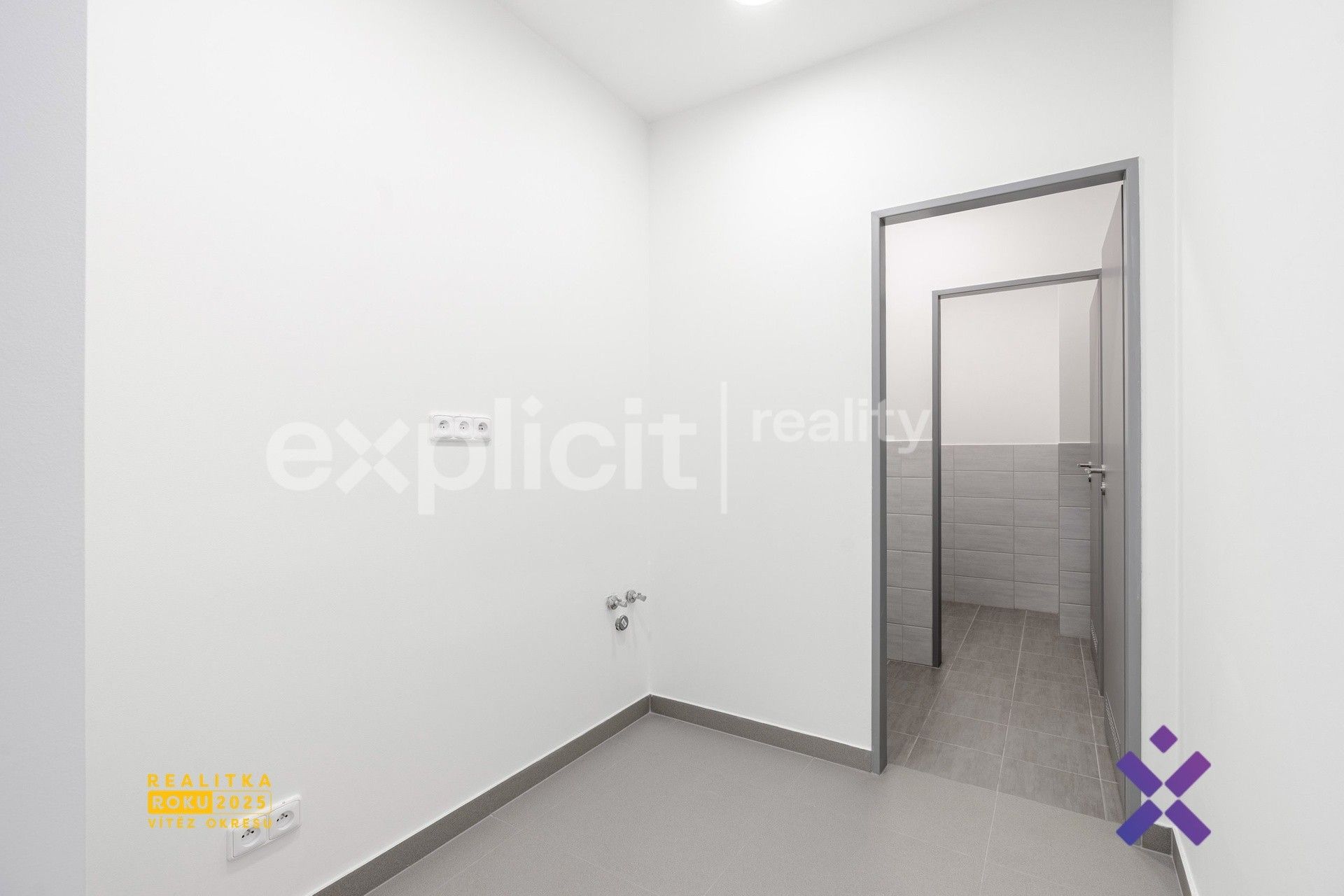 Pronájem komerčního prostoru 444 m² - foto 15