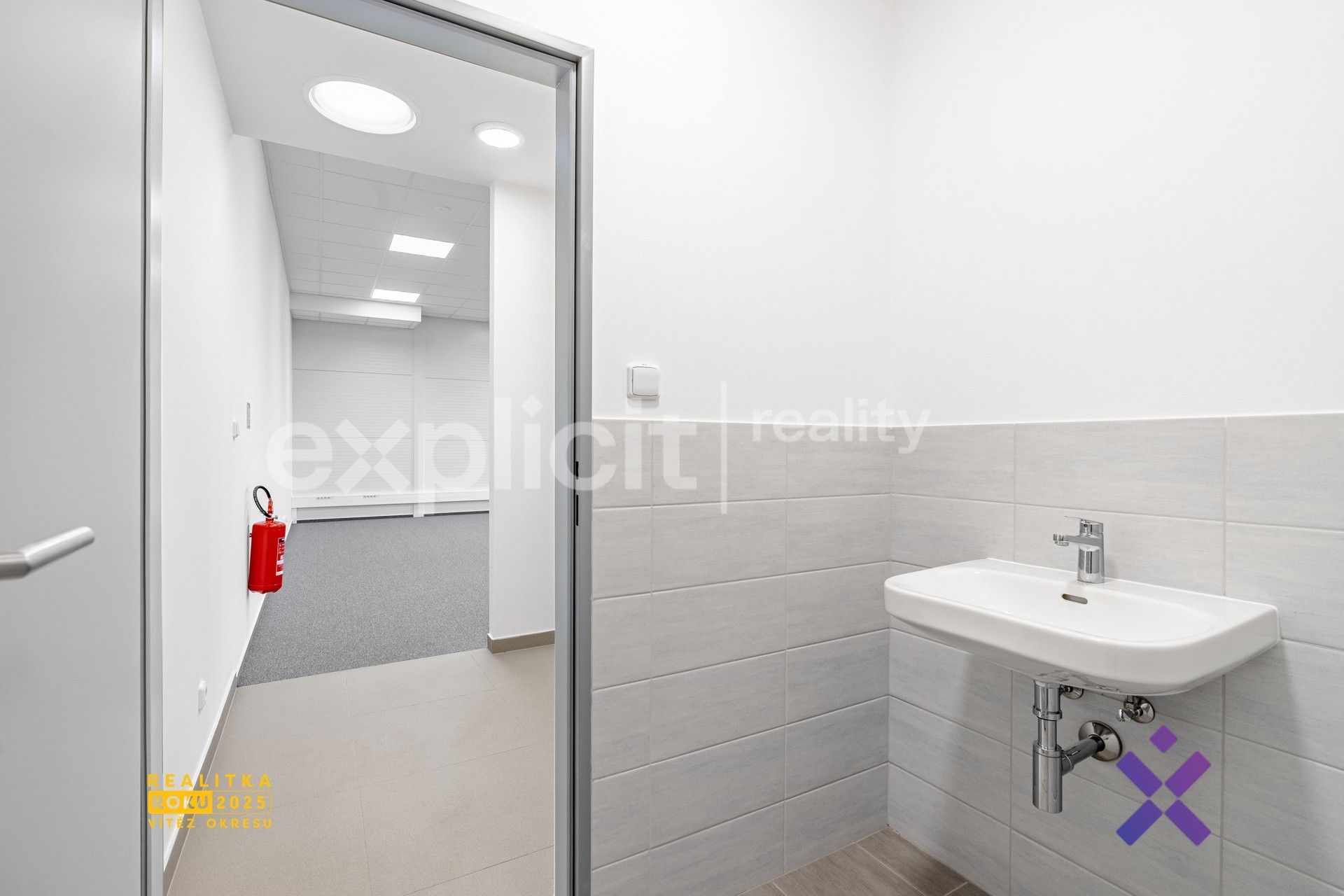 Pronájem komerčního prostoru 444 m² - foto 20