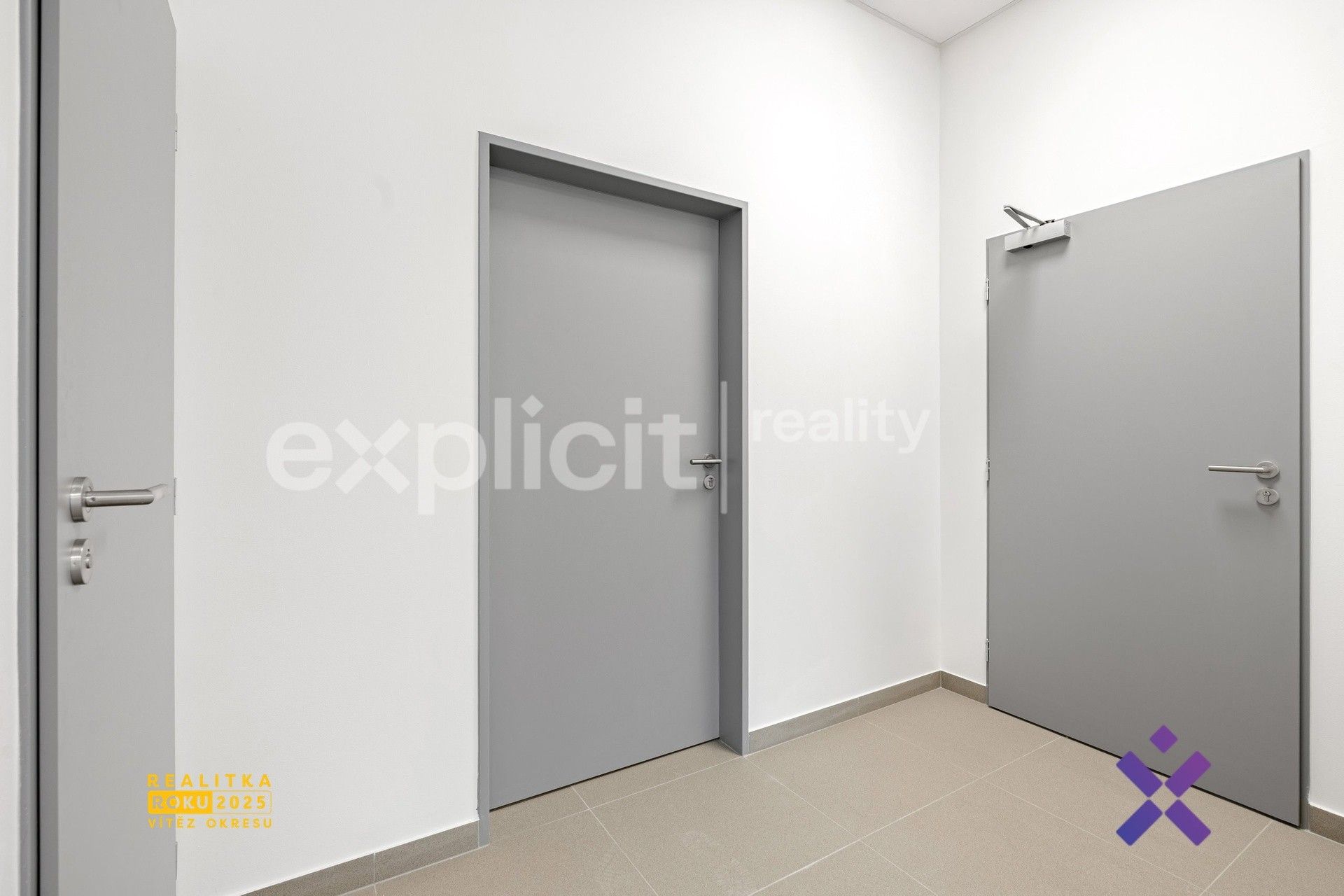 Pronájem komerčního prostoru 444 m² - foto 21