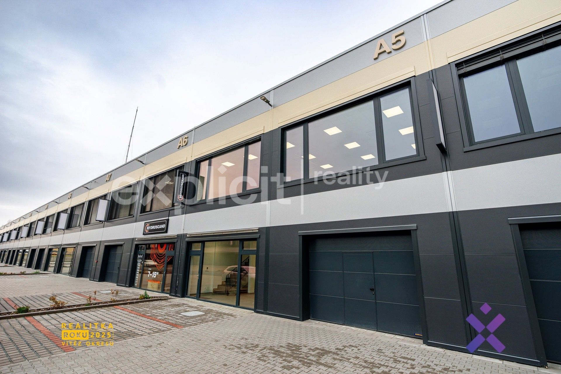 Pronájem komerčního prostoru 444 m² - foto 27
