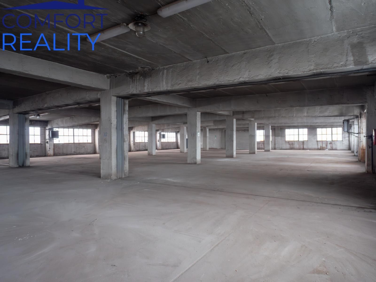 Pronájem komerčního prostoru 2914 m² - foto 16