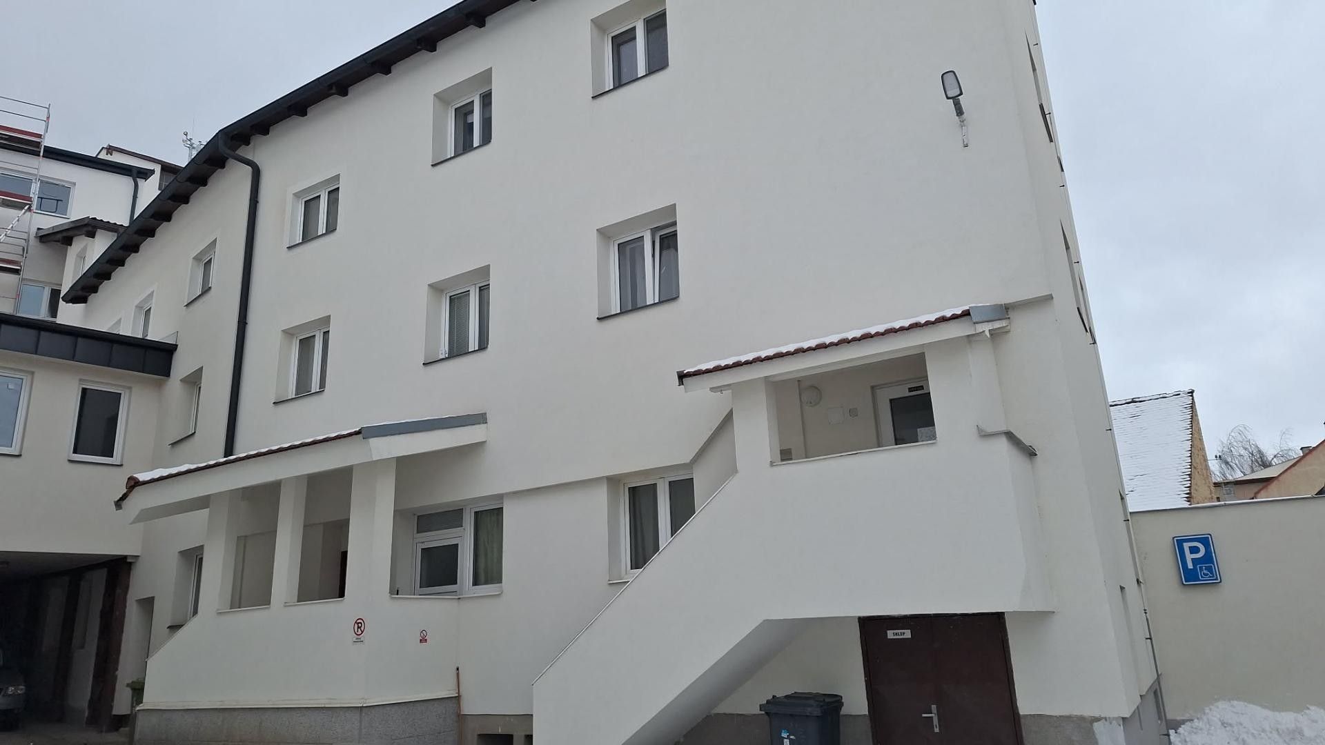 Pronájem nemovitosti 200 m² - foto 4