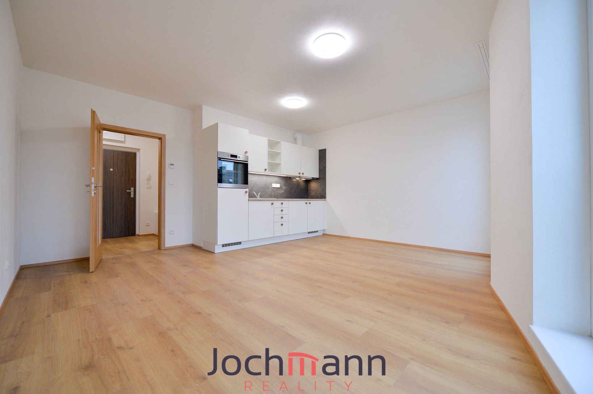 Pronájem bytu 1+kk 34 m² - foto 1