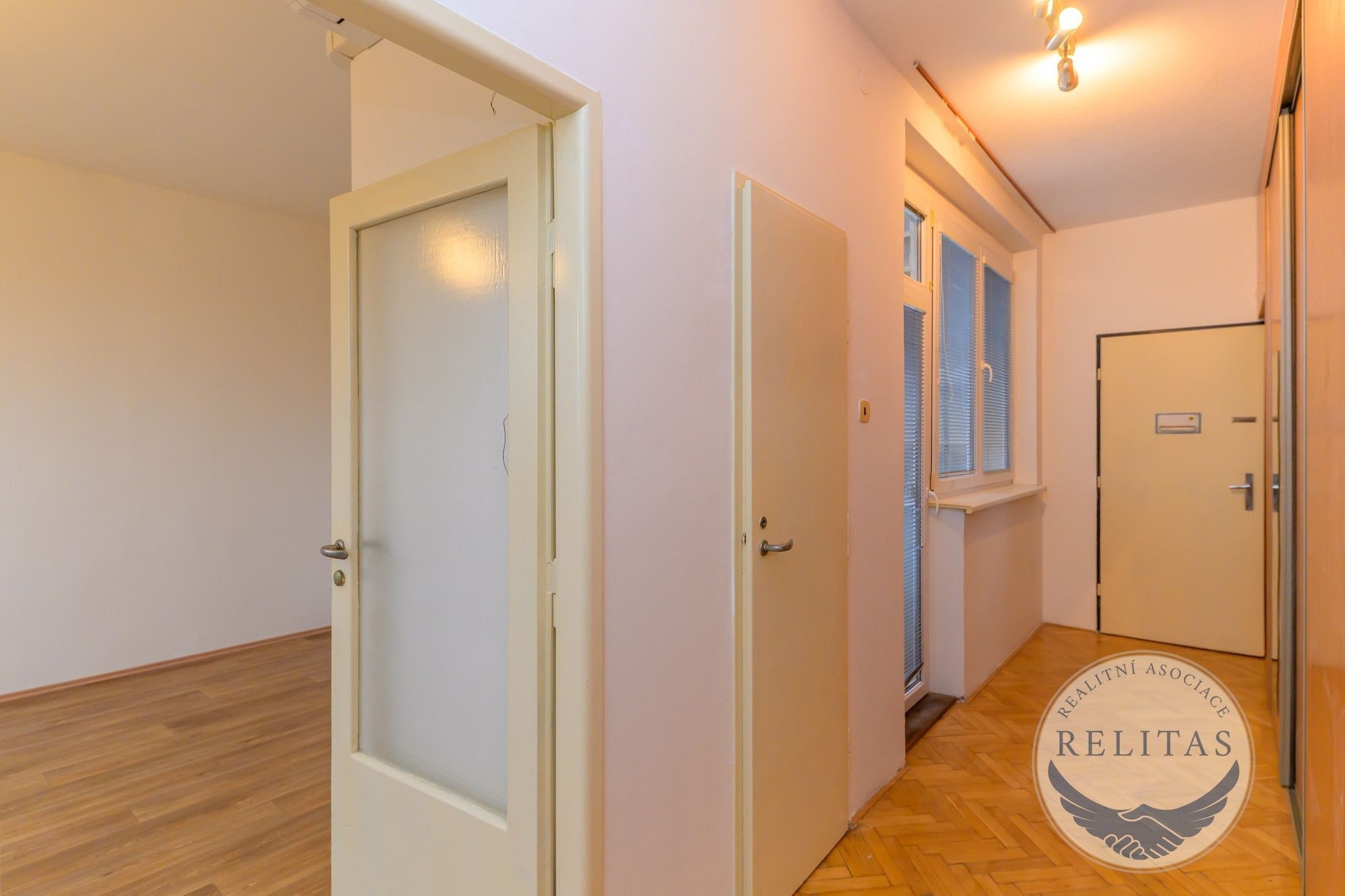 Pronájem bytu 2+kk 55 m² - foto 3