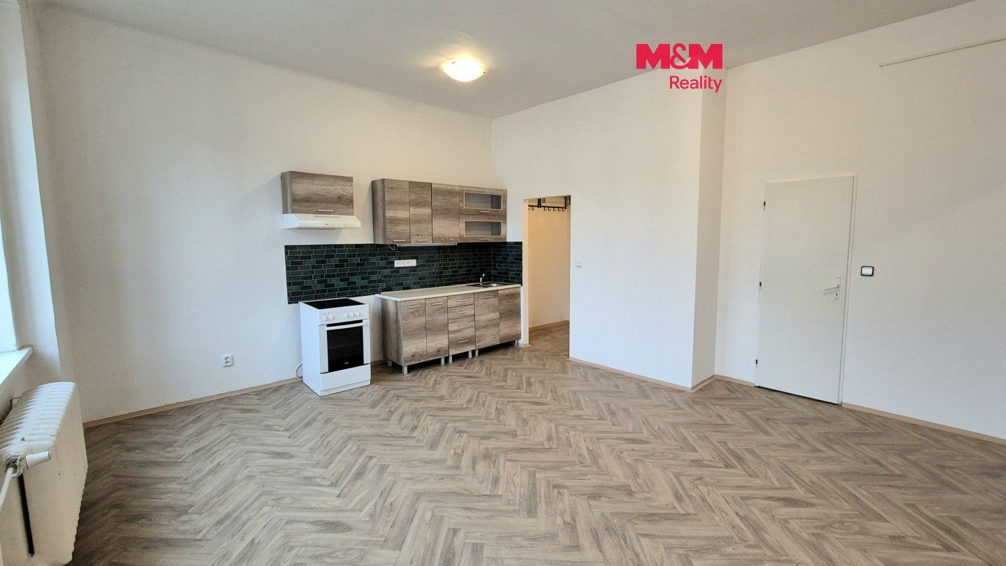 Pronájem bytu 2+kk 66 m² - foto 1