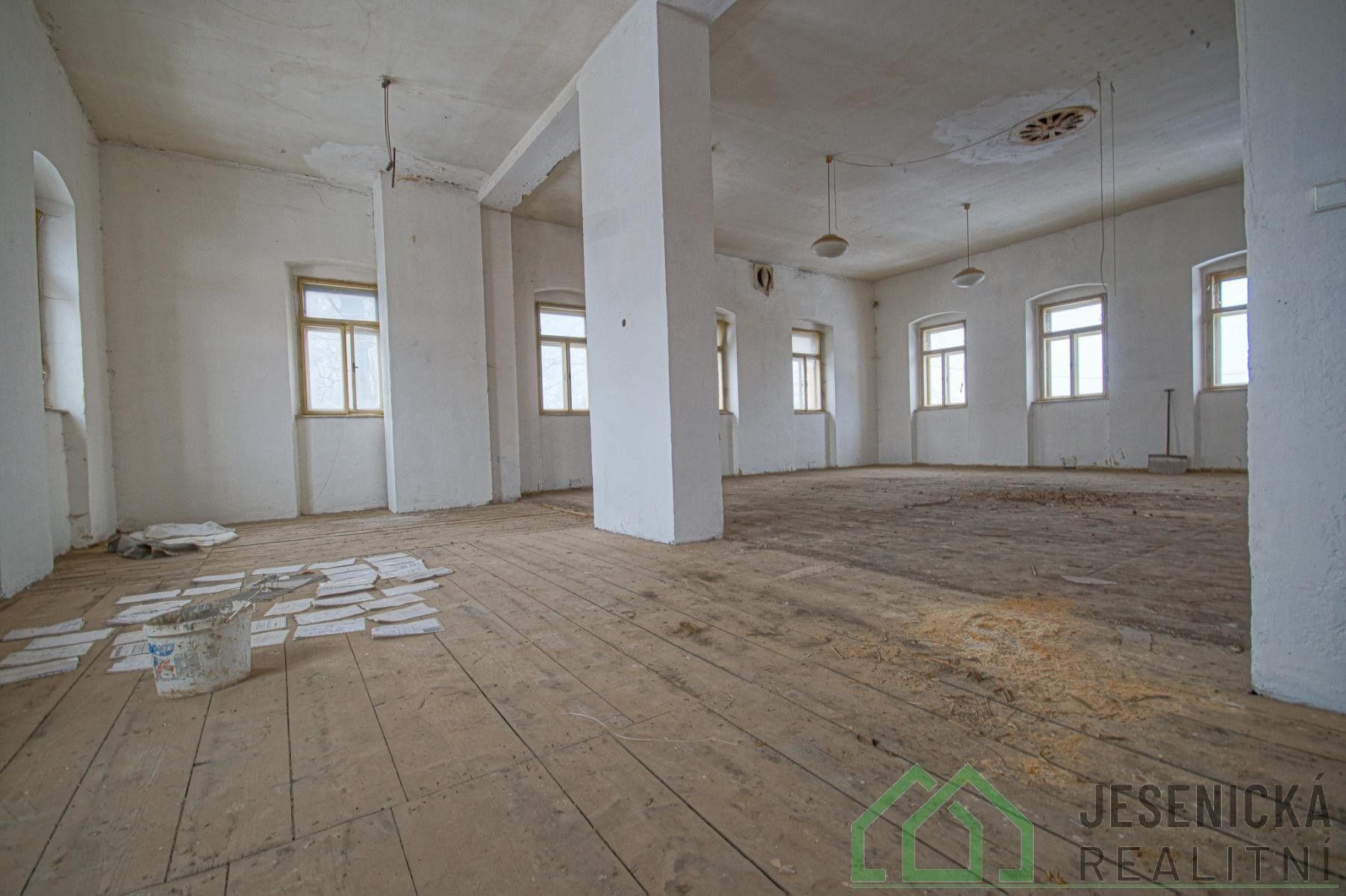 Prodej komerčního prostoru 240 m² - foto 9