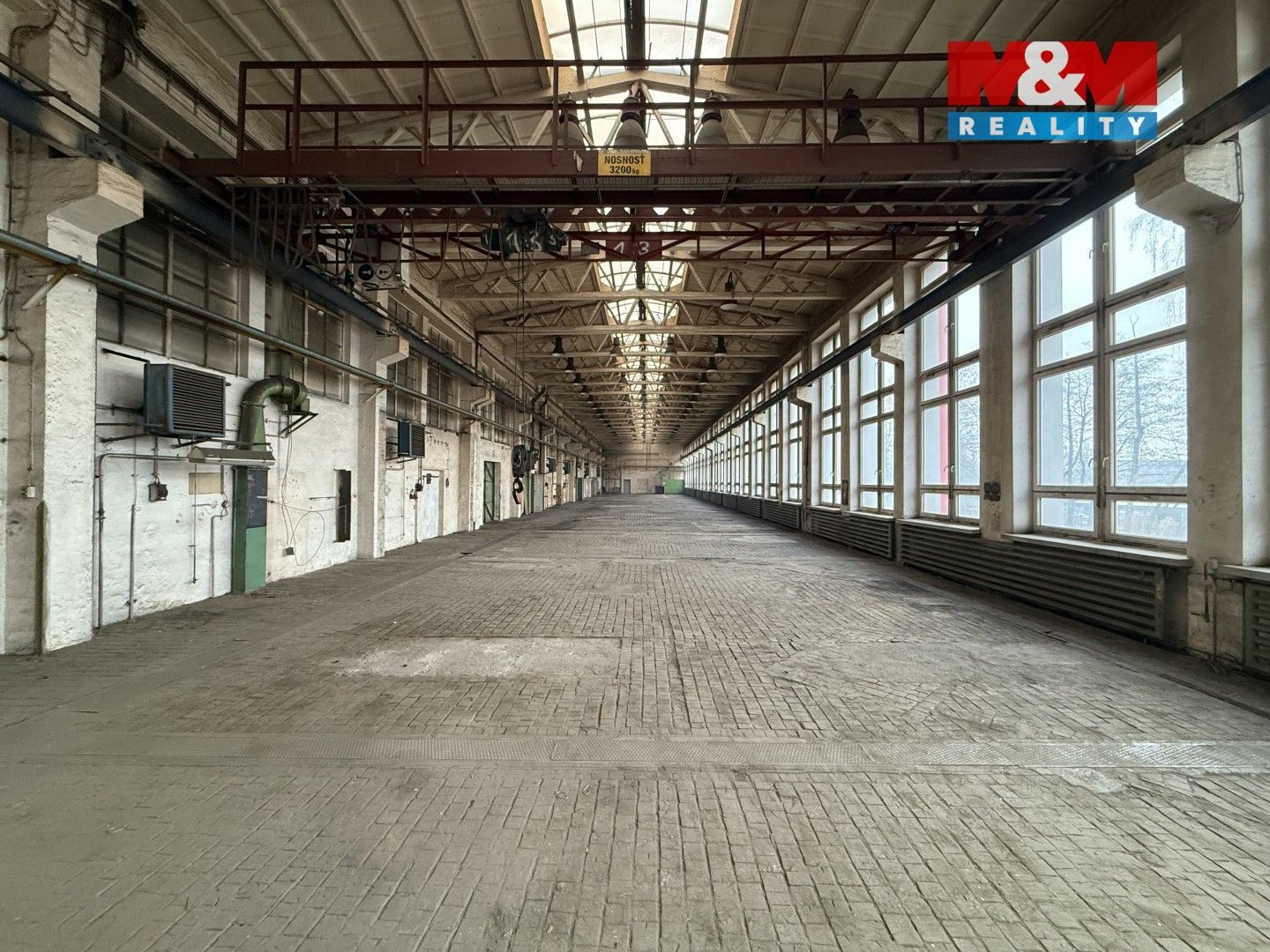 Pronájem komerčního prostoru 1062 m² - foto 3