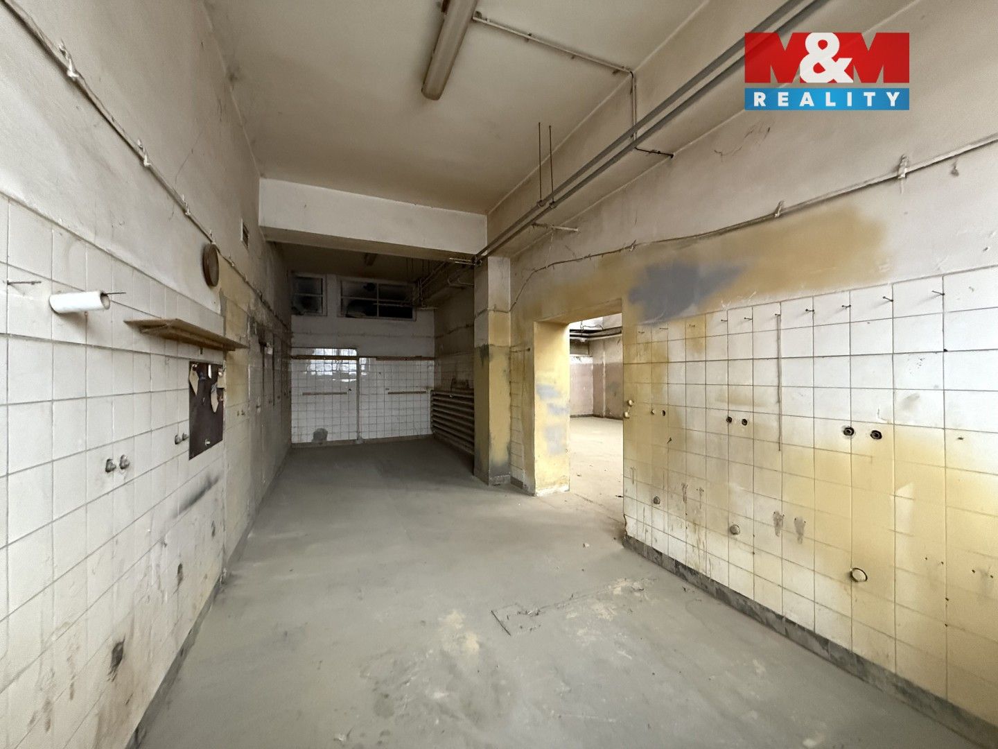 Pronájem komerčního prostoru 1062 m² - foto 9