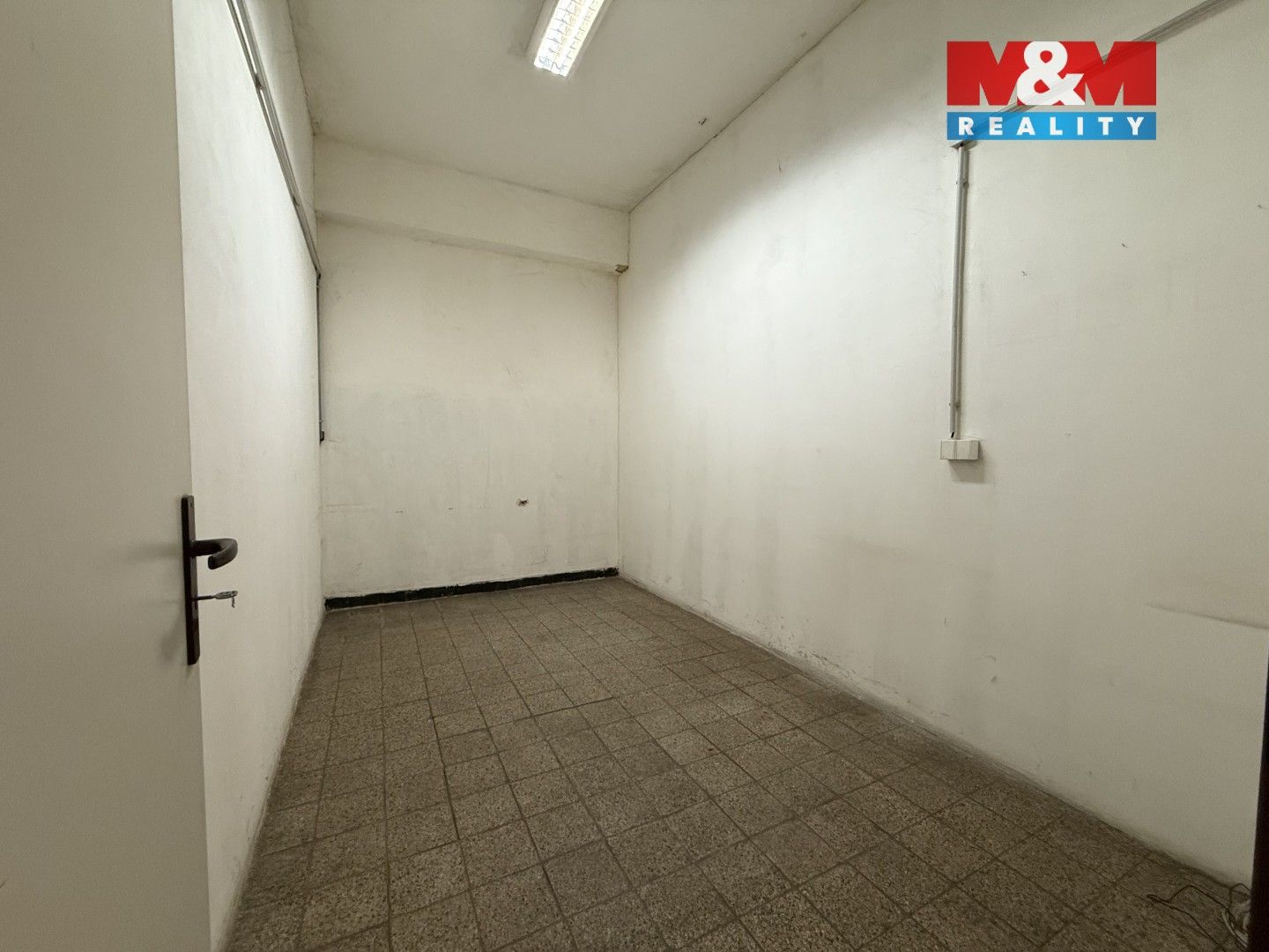 Pronájem komerčního prostoru 1062 m² - foto 11