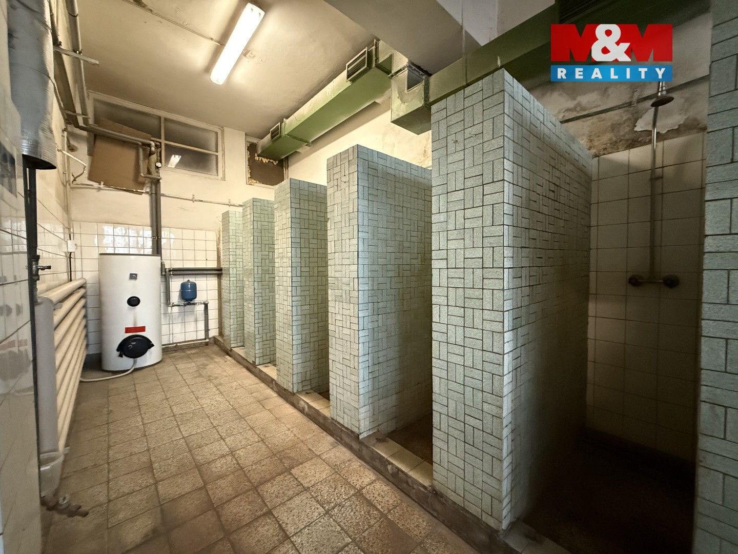Pronájem komerčního prostoru 1062 m² - foto 15