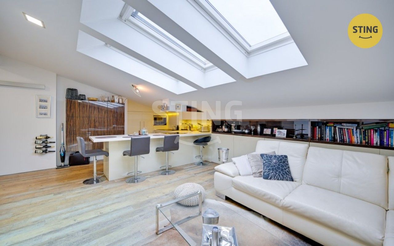 Prodej komerčního prostoru 102 m² - foto 8