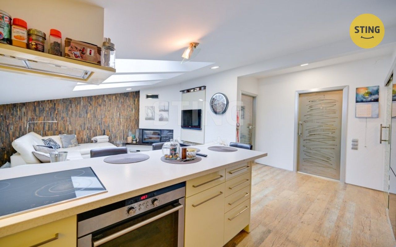 Prodej komerčního prostoru 102 m² - foto 11