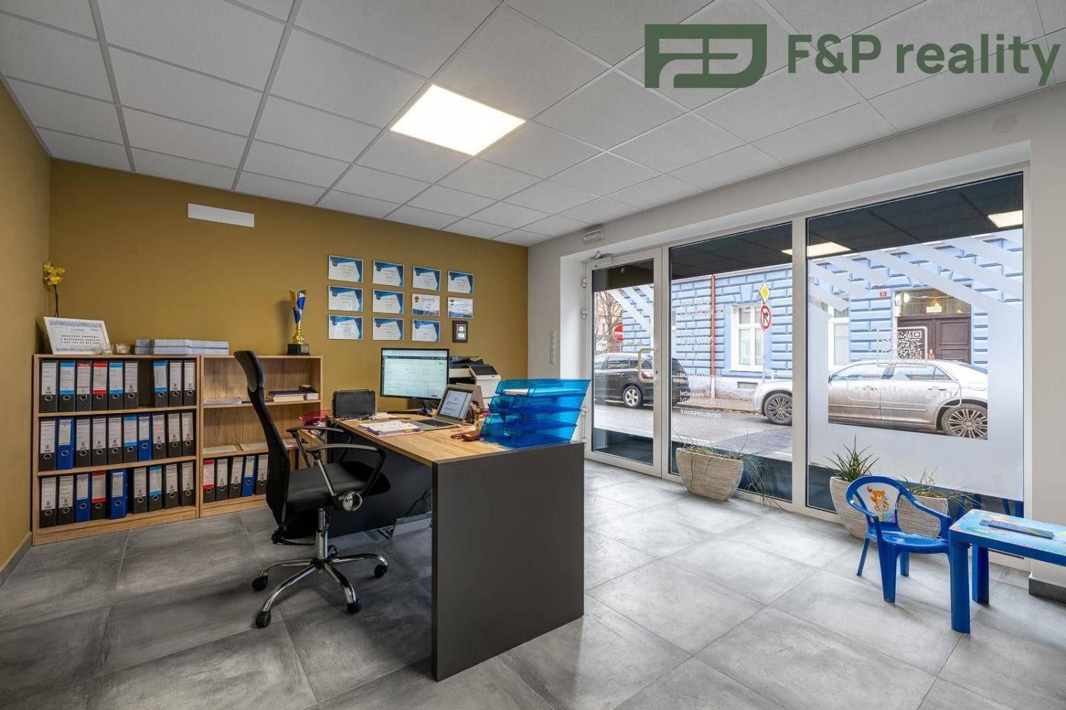 Pronájem komerčního prostoru 133 m² - foto 4