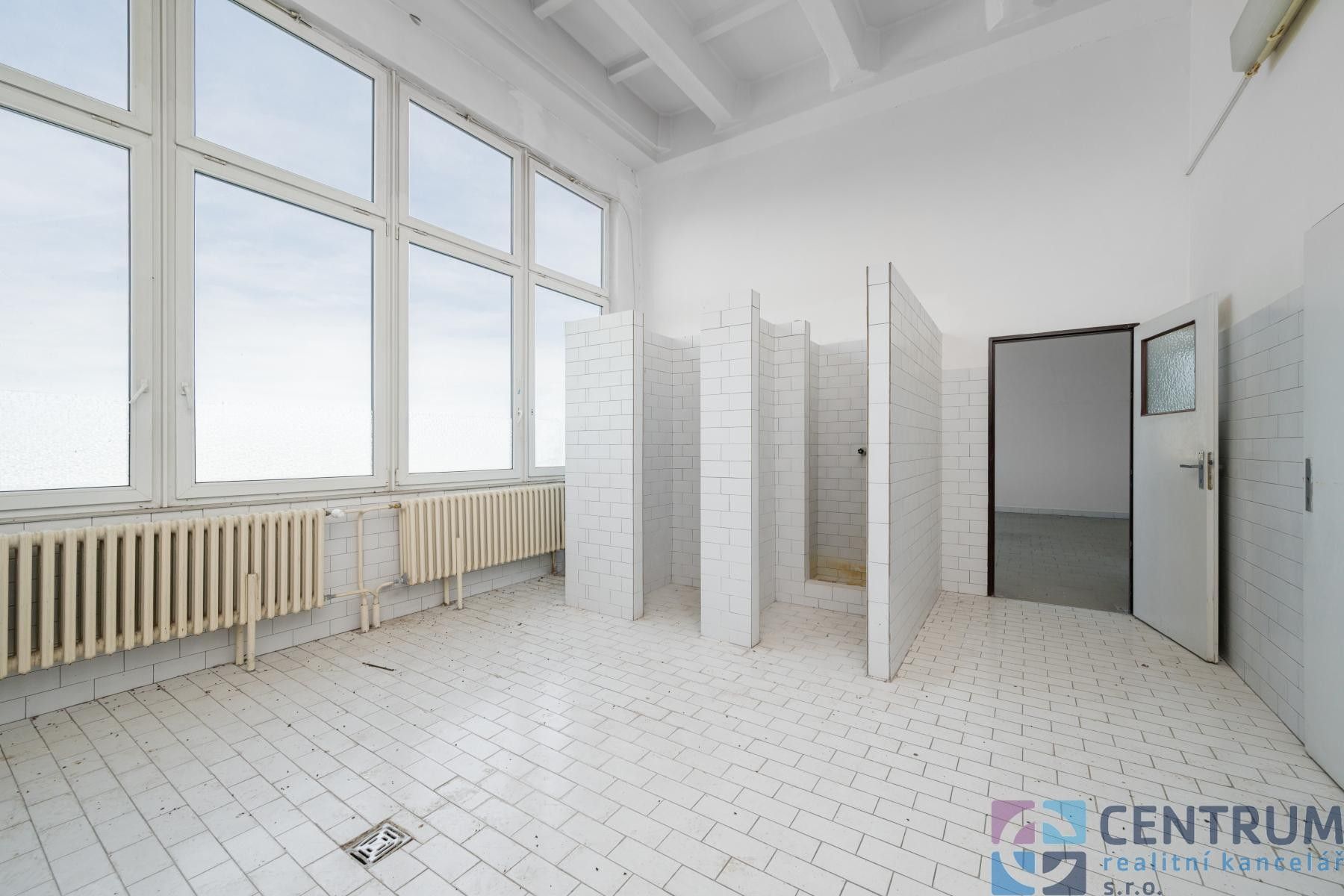 Pronájem komerčního prostoru 583 m² - foto 11
