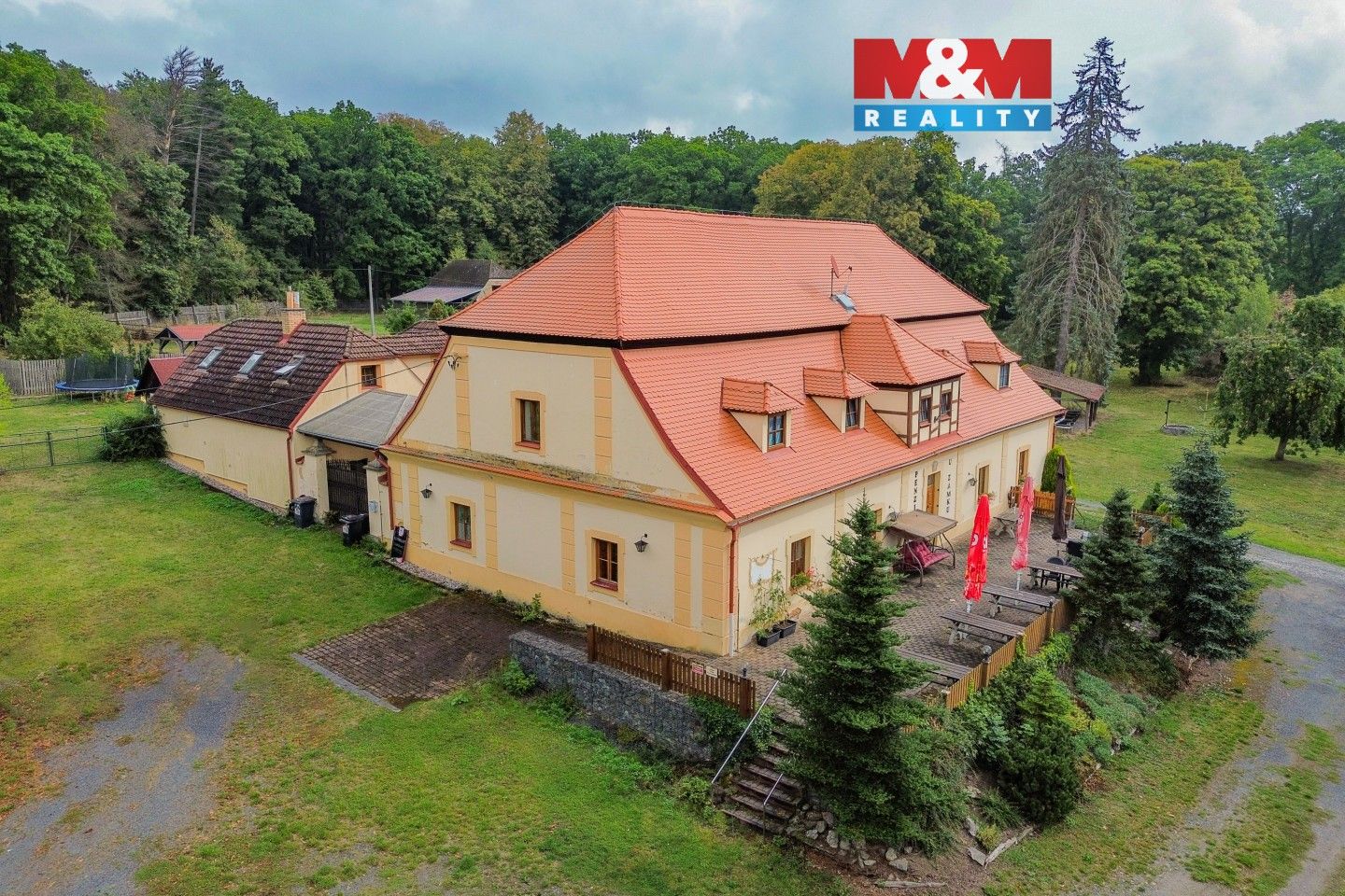 Prodej domu 689 m² - foto 1