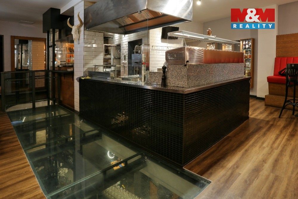 Prodej komerčního prostoru 890 m² - foto 7