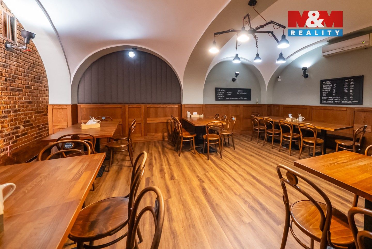 Prodej komerčního prostoru 890 m² - foto 19