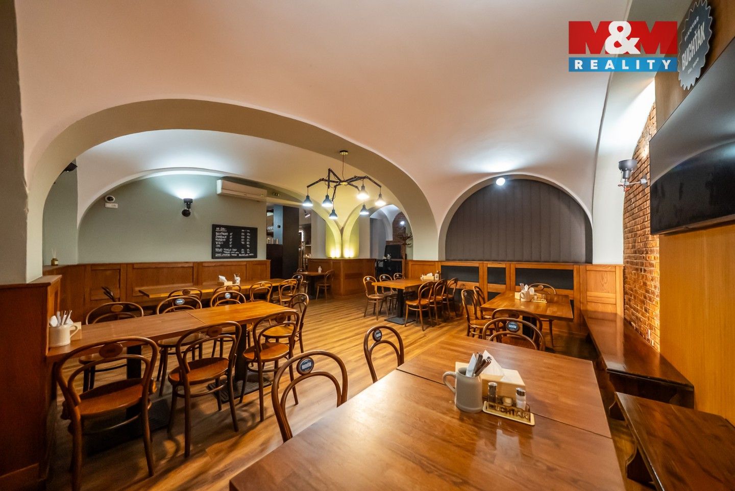 Prodej komerčního prostoru 890 m² - foto 20