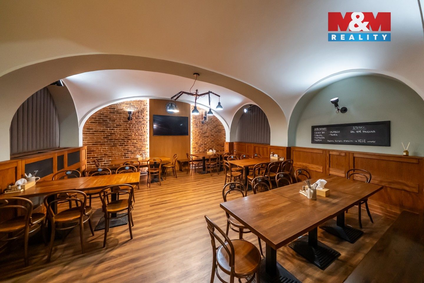 Prodej komerčního prostoru 890 m² - foto 21