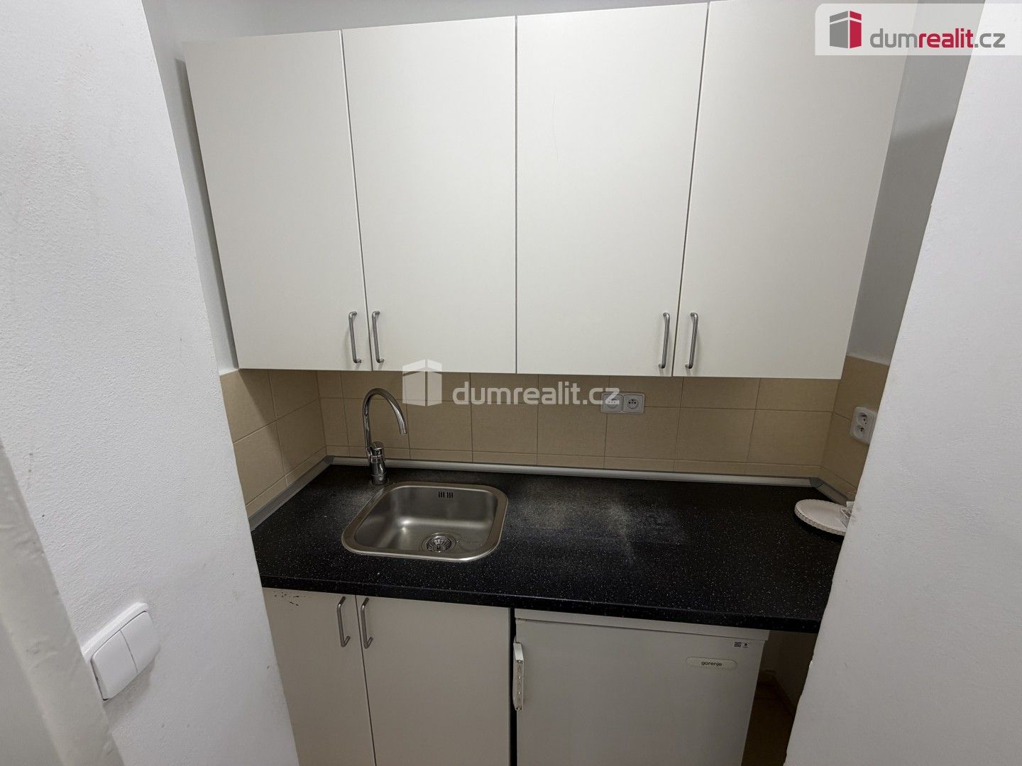 Pronájem komerčního prostoru 143 m² - foto 9