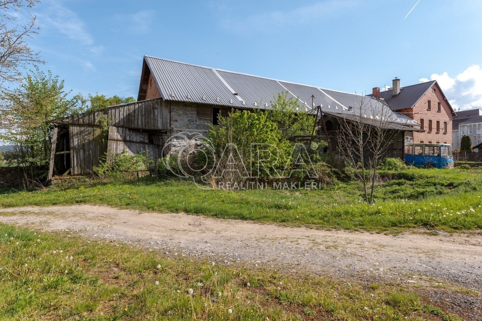 Prodej komerčního prostoru 260 m² - foto 3