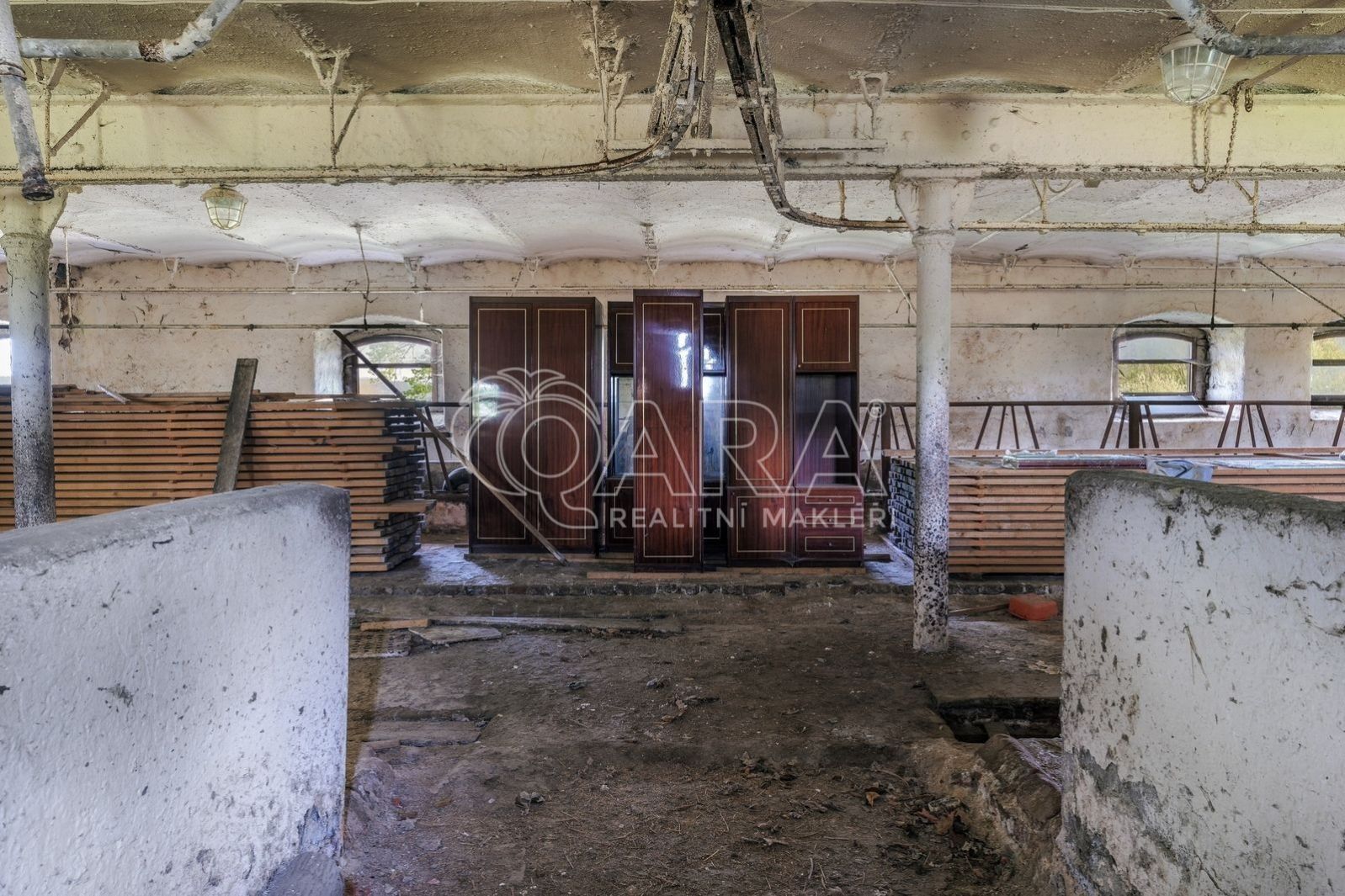 Prodej komerčního prostoru 260 m² - foto 5