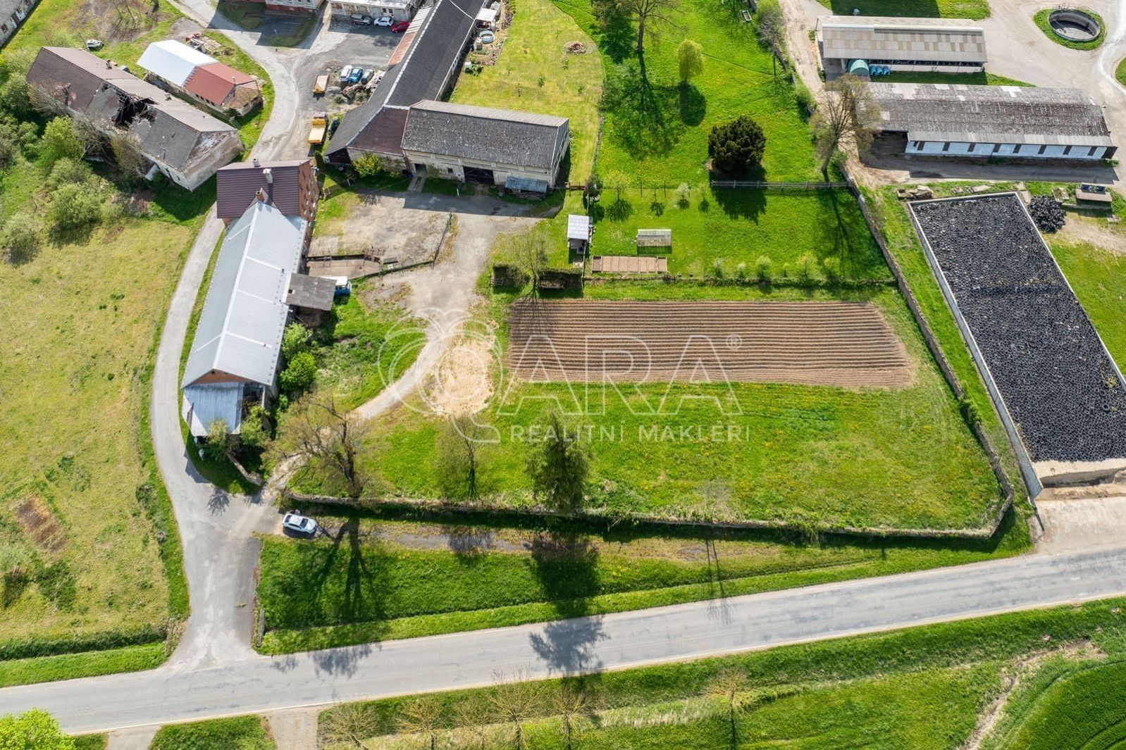 Prodej komerčního prostoru 260 m² - foto 9