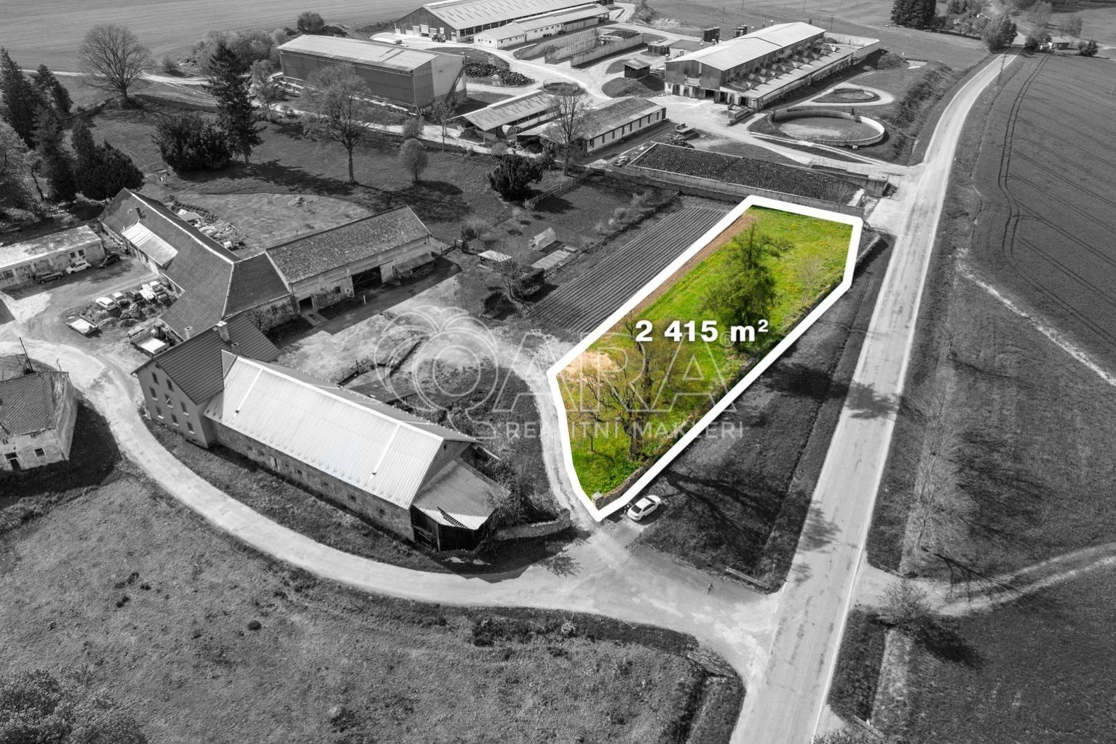 Prodej pozemku 2415 m² - foto 5