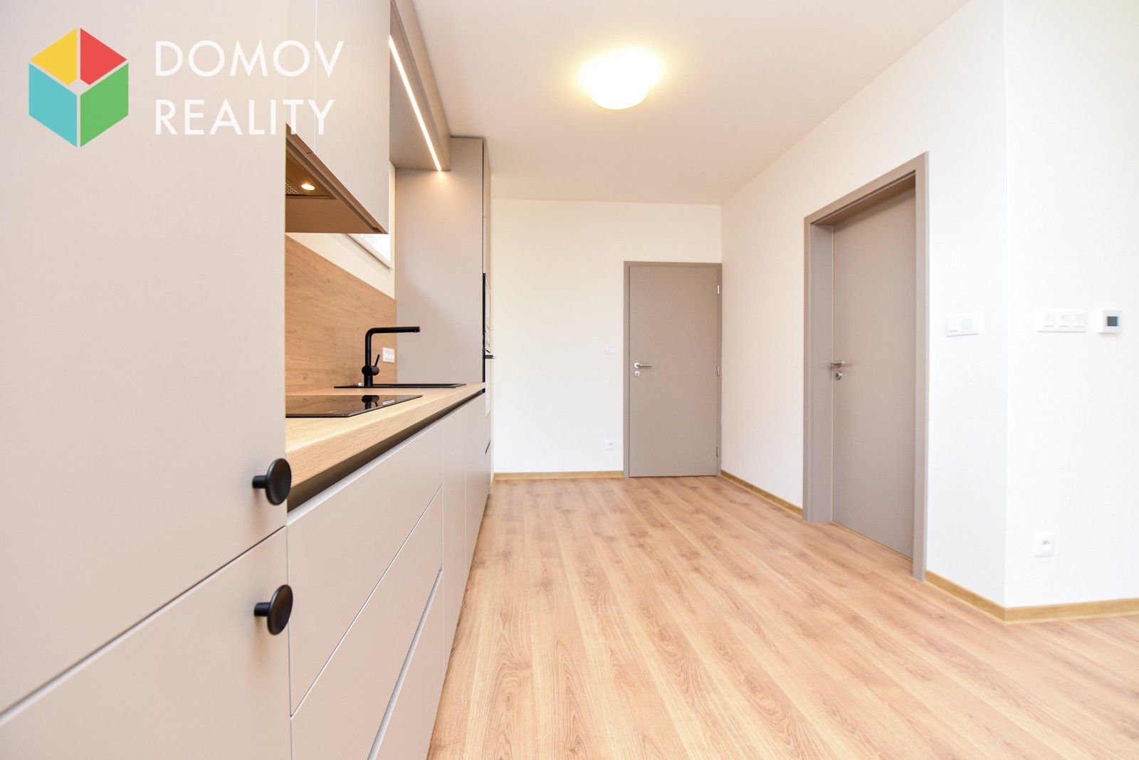 Pronájem bytu 2+kk 68 m² - foto 6