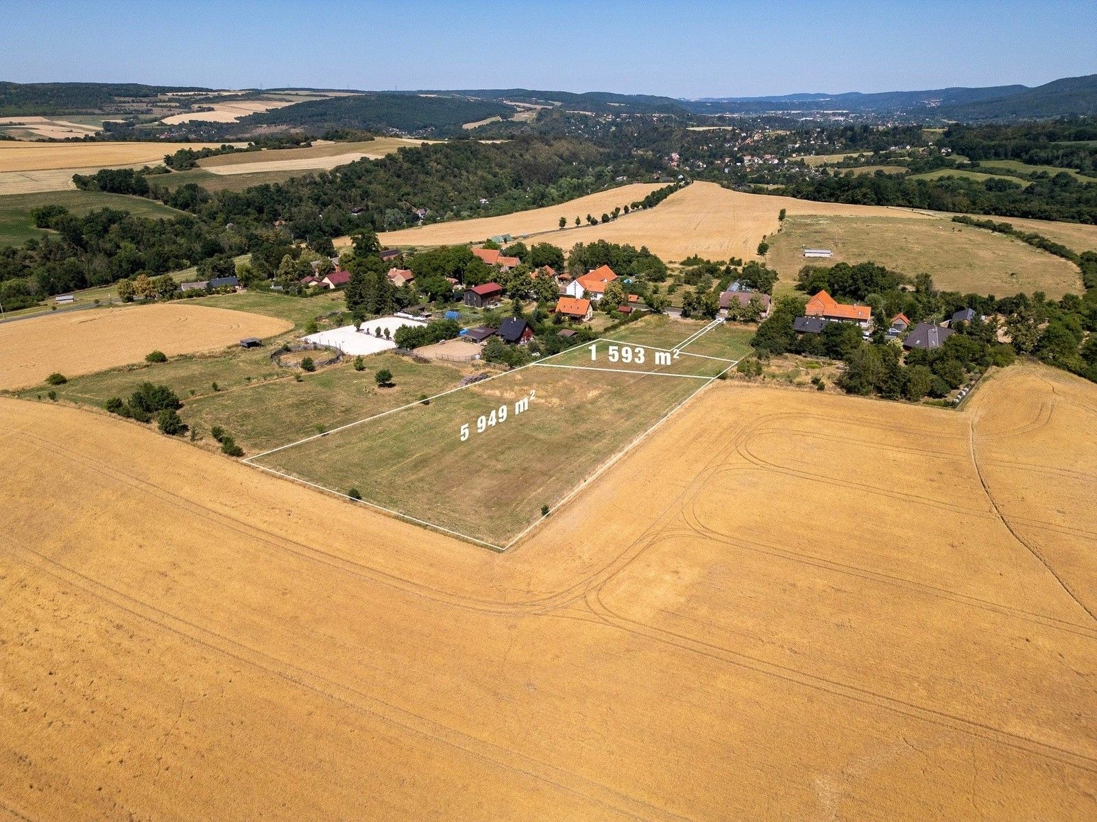 Prodej pozemku 7542 m² - foto 1
