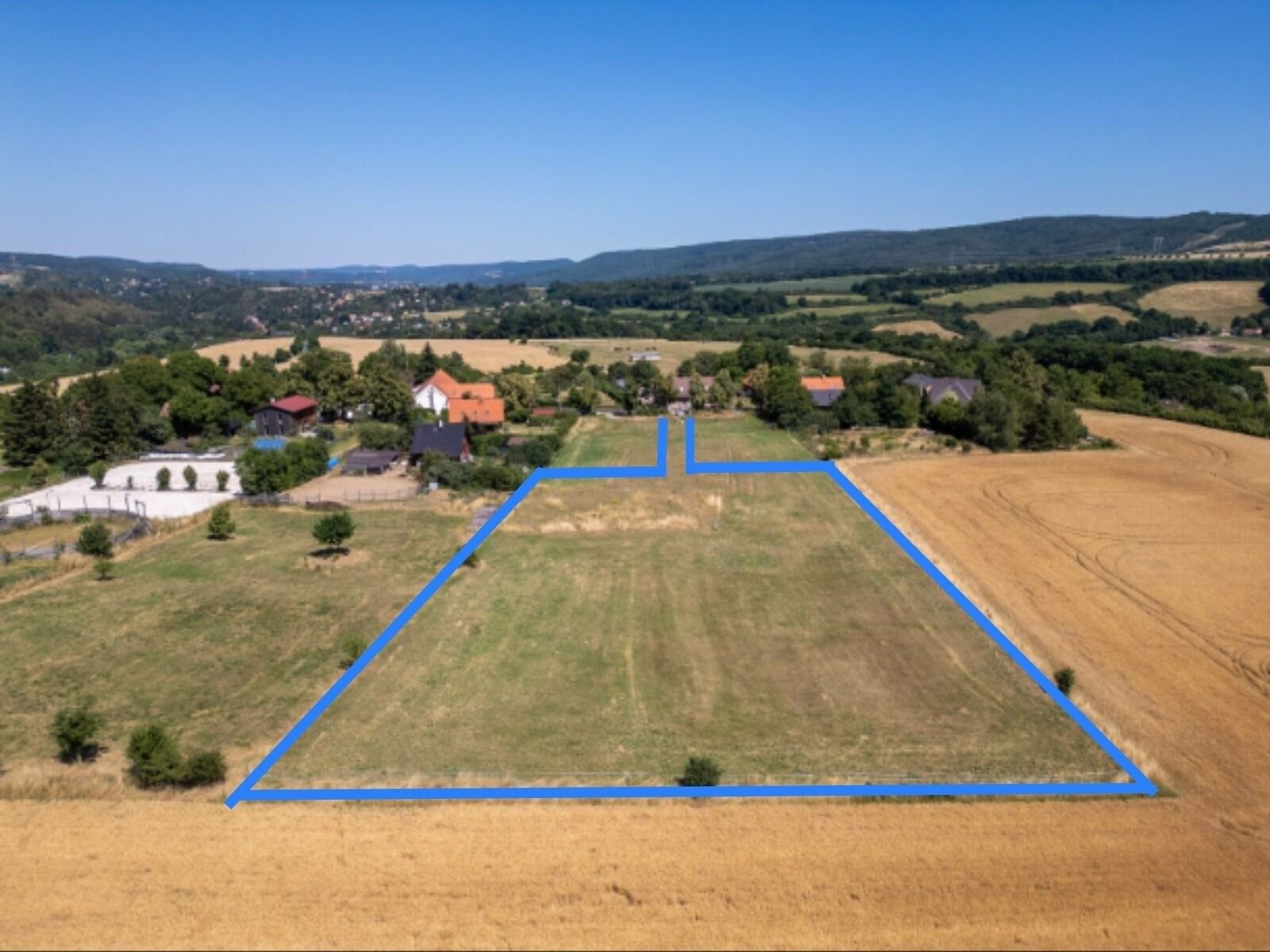 Prodej pozemku 7542 m² - foto 2