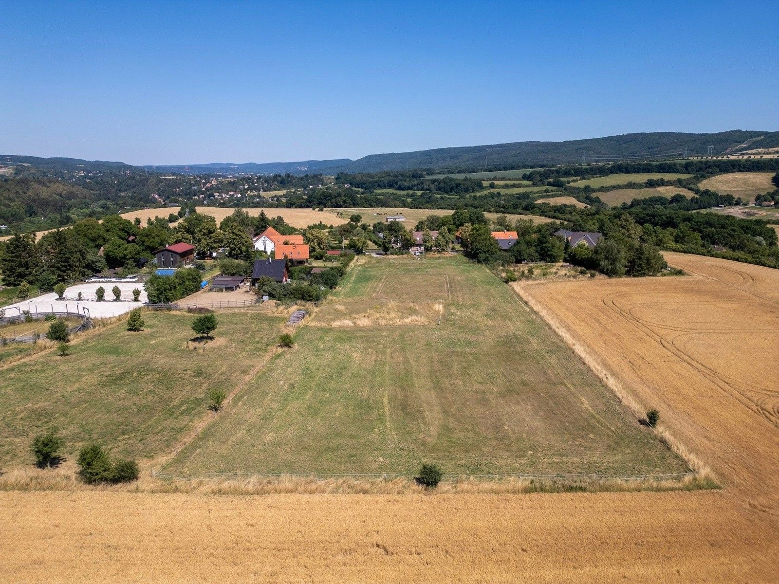Prodej pozemku 7542 m² - foto 4