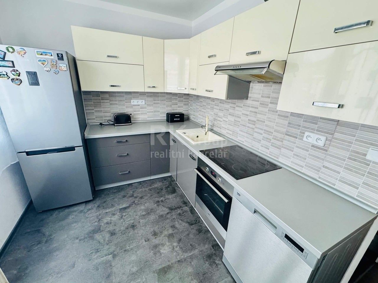 Prodej bytu 3+1 80 m² - foto 3
