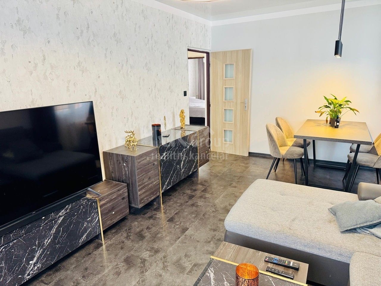 Prodej bytu 3+1 80 m² - foto 4